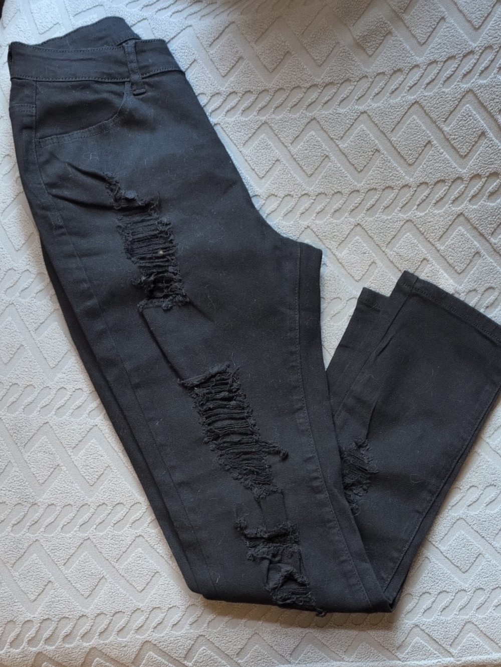 Black Ripped Skinny Jeans - Women's Boutique